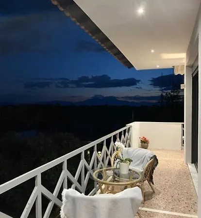 Luxury Esmeralda